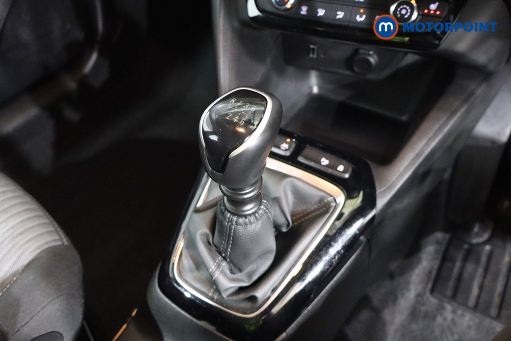 Vauxhall Corsa Se Premium Manual Diesel Hatchback - Stock Number (1611550) - 11th supplementary image