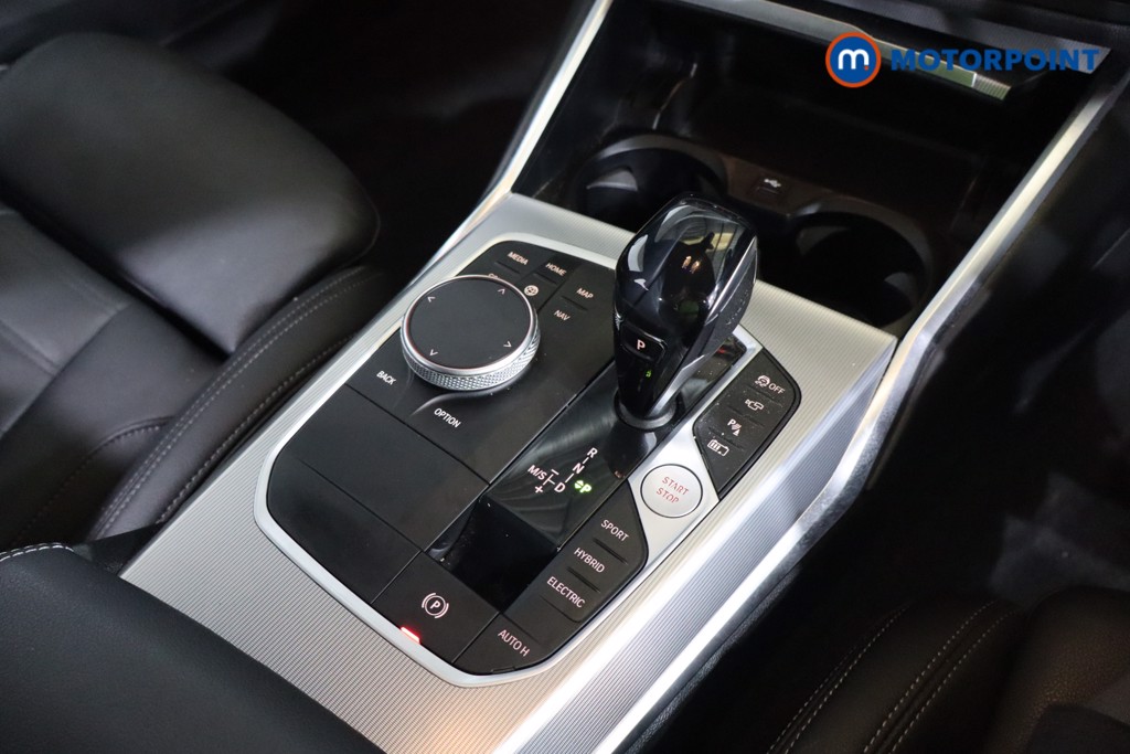 BMW 3 Series M Sport Automatic Petrol Plug-In Hybrid Saloon - Stock Number (1611584) - 11th supplementary image