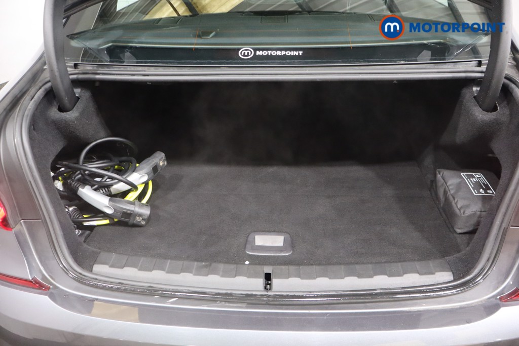 BMW 3 Series M Sport Automatic Petrol Plug-In Hybrid Saloon - Stock Number (1611584) - 23rd supplementary image