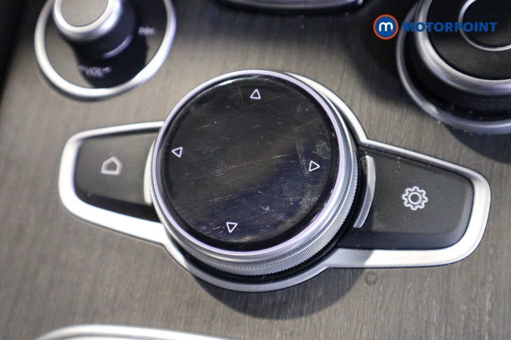 Alfa Romeo Stelvio TI Automatic Diesel SUV - Stock Number (1611625) - 13th supplementary image