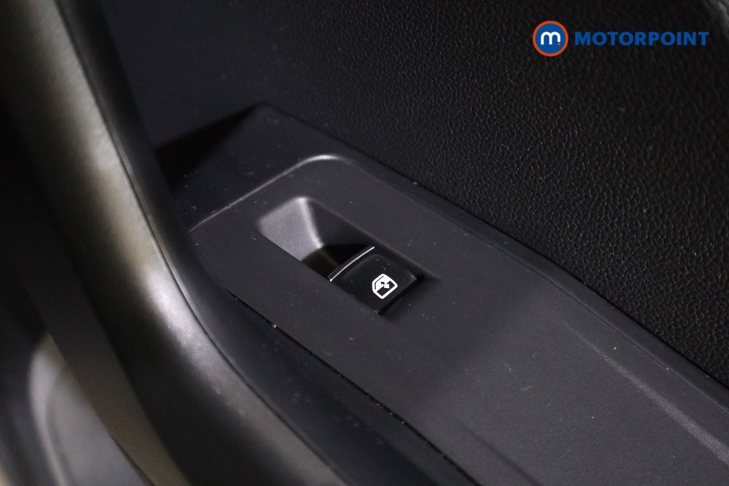 Volkswagen T-Roc Black Edition Automatic Petrol SUV - Stock Number (1611653) - 18th supplementary image