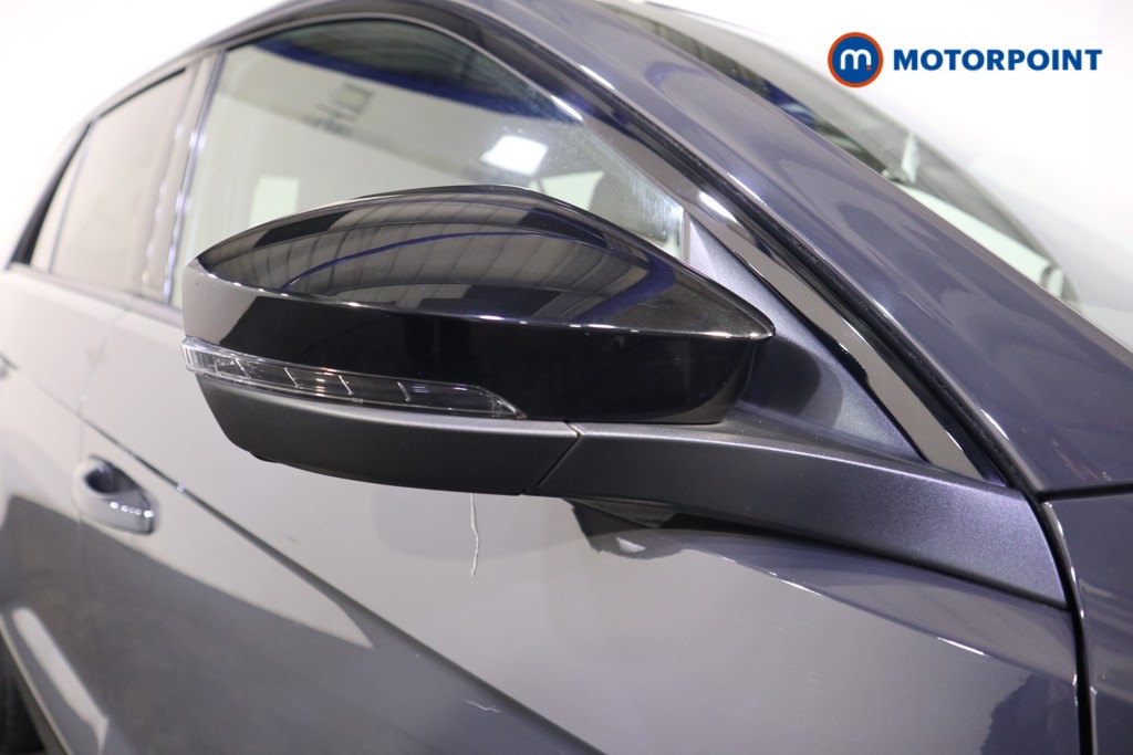 Volkswagen T-Roc Black Edition Automatic Petrol SUV - Stock Number (1611653) - 30th supplementary image