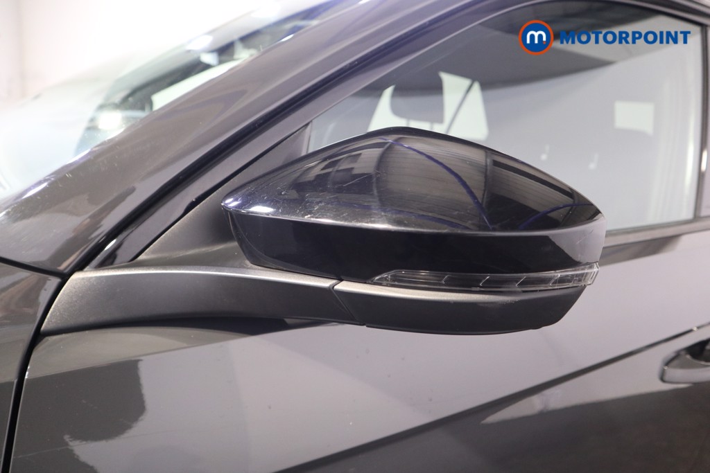 Volkswagen T-Roc Black Edition Automatic Petrol SUV - Stock Number (1611653) - 31st supplementary image