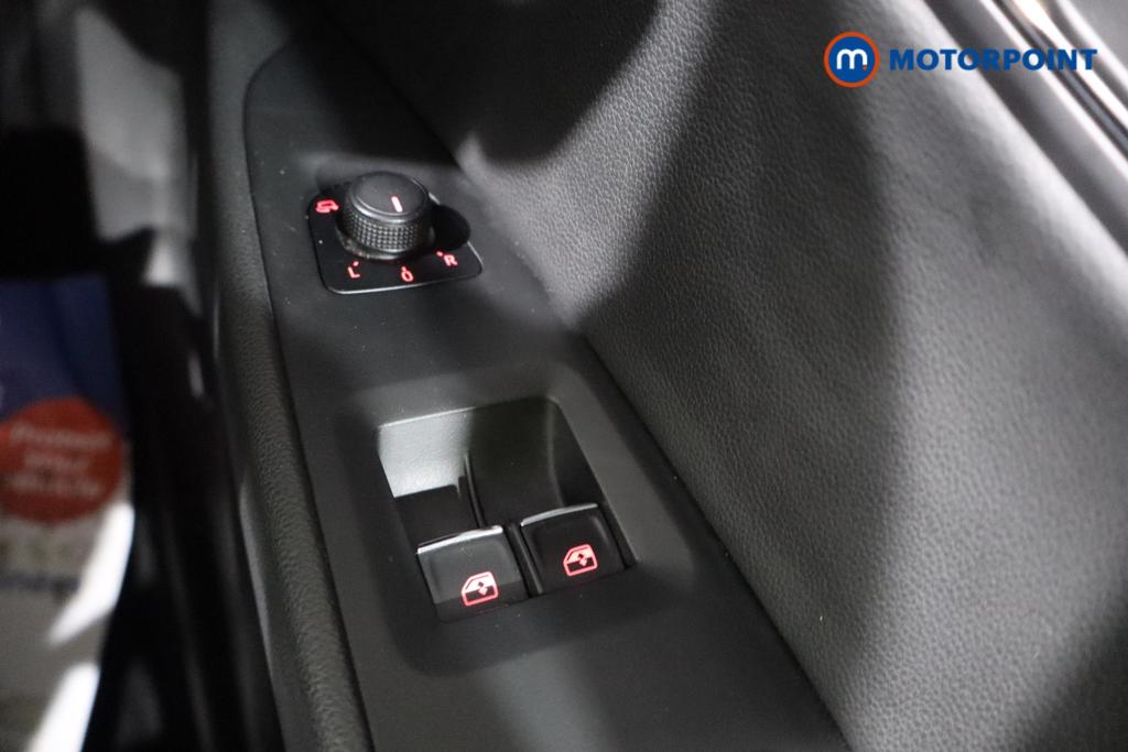 Seat Leon FR Automatic Petrol Coupe - Stock Number (1611814) - 9th supplementary image