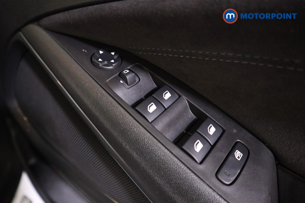 Vauxhall Crossland Ultimate Manual Petrol SUV - Stock Number (1611943) - 13th supplementary image
