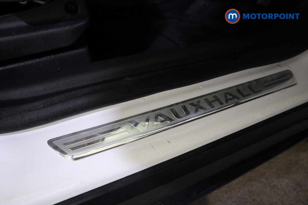 Vauxhall Crossland Ultimate Manual Petrol SUV - Stock Number (1611943) - 14th supplementary image
