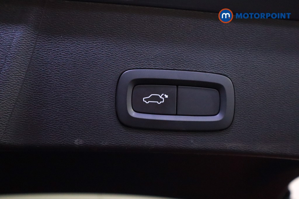 Volvo Xc40 R Design Automatic Petrol Plug-In Hybrid SUV - Stock Number (1612109) - 27th supplementary image