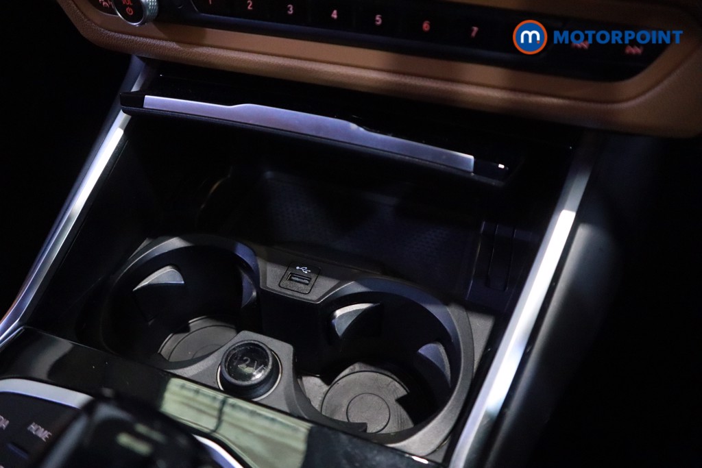 BMW 3 Series Sport Pro Automatic Petrol Plug-In Hybrid Estate - Stock Number (1612156) - 20th supplementary image