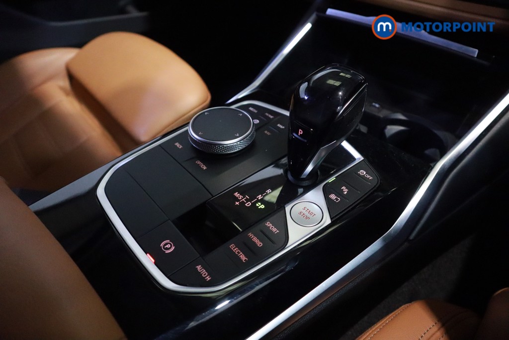 BMW 3 Series Sport Pro Automatic Petrol Plug-In Hybrid Estate - Stock Number (1612156) - 21st supplementary image