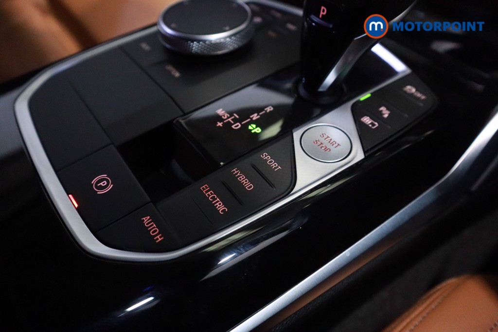 BMW 3 Series Sport Pro Automatic Petrol Plug-In Hybrid Estate - Stock Number (1612156) - 22nd supplementary image