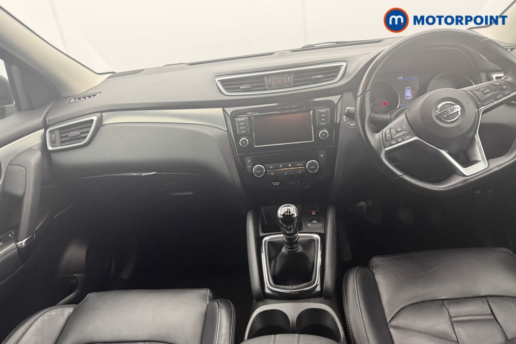 Nissan Qashqai N-Motion Manual Petrol SUV - Stock Number (1612575) - 9th supplementary image