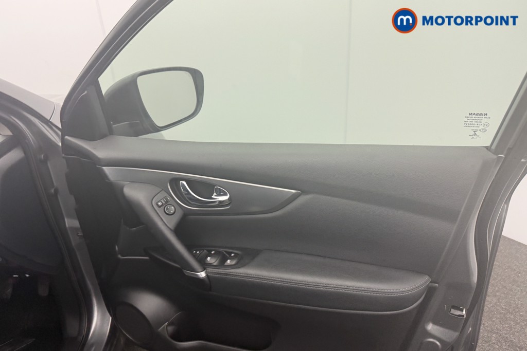 Nissan Qashqai N-Motion Manual Petrol SUV - Stock Number (1612575) - 10th supplementary image