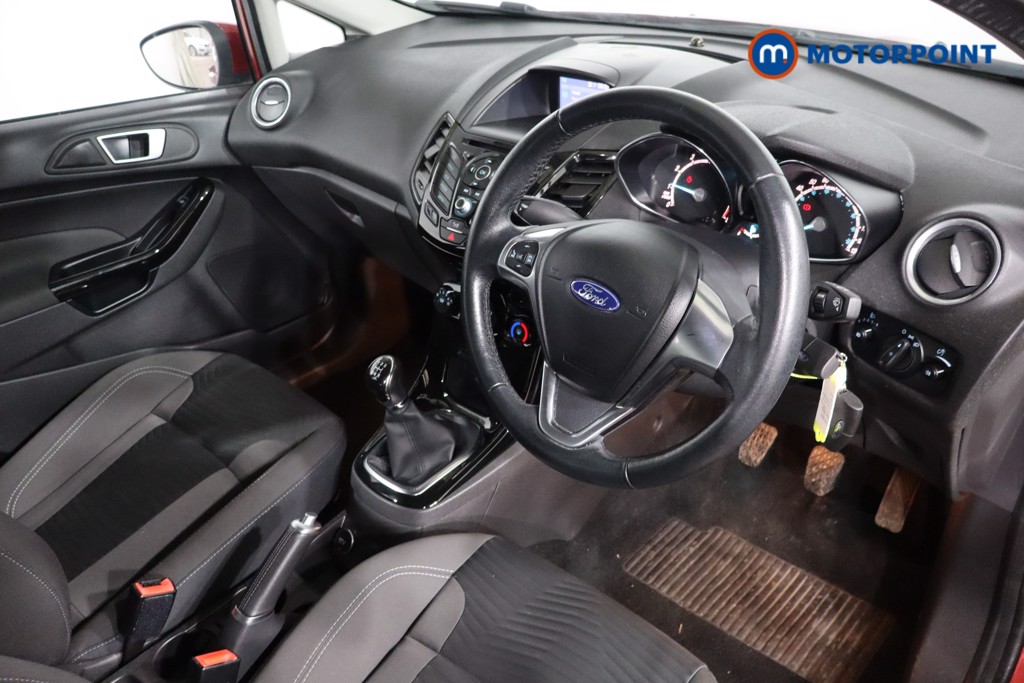 Ford Fiesta Zetec Manual Petrol Hatchback - Stock Number (1612601) - 1st supplementary image
