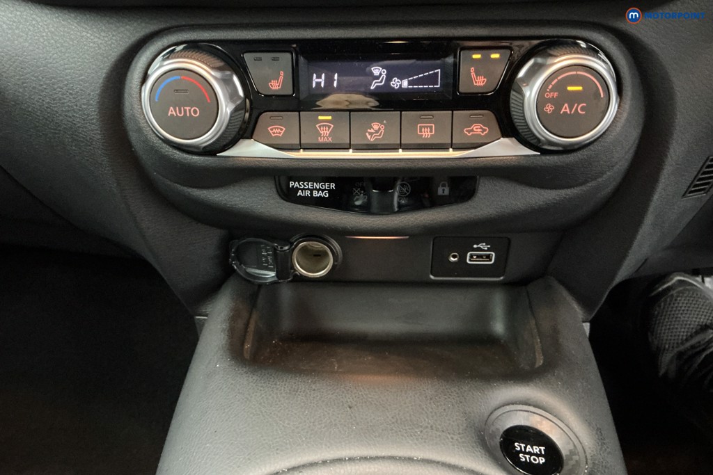 Nissan Juke Tekna Automatic Petrol-Electric Hybrid SUV - Stock Number (1612826) - 20th supplementary image