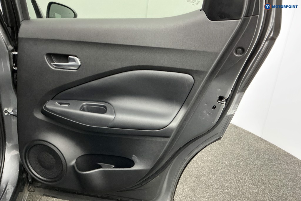 Nissan Juke Tekna Automatic Petrol-Electric Hybrid SUV - Stock Number (1612826) - 28th supplementary image