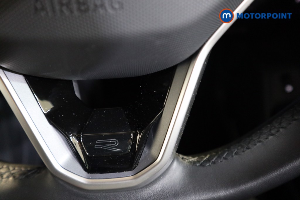 Volkswagen Tiguan R-Line Automatic Petrol Plug-In Hybrid SUV - Stock Number (1612951) - 5th supplementary image