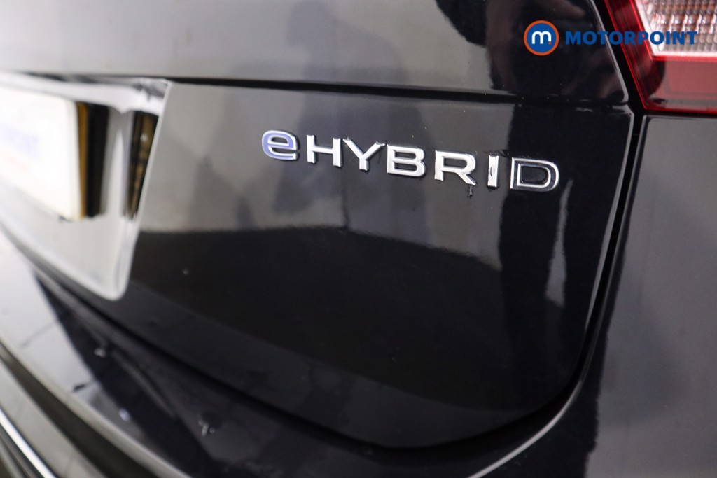 Volkswagen Tiguan R-Line Automatic Petrol Plug-In Hybrid SUV - Stock Number (1612951) - 32nd supplementary image