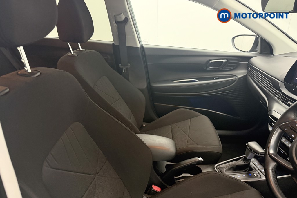 Hyundai Bayon Premium Automatic Petrol SUV - Stock Number (1613047) - 32nd supplementary image