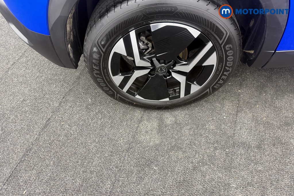 Peugeot 2008 Allure Manual Petrol SUV - Stock Number (1613119) - 6th supplementary image