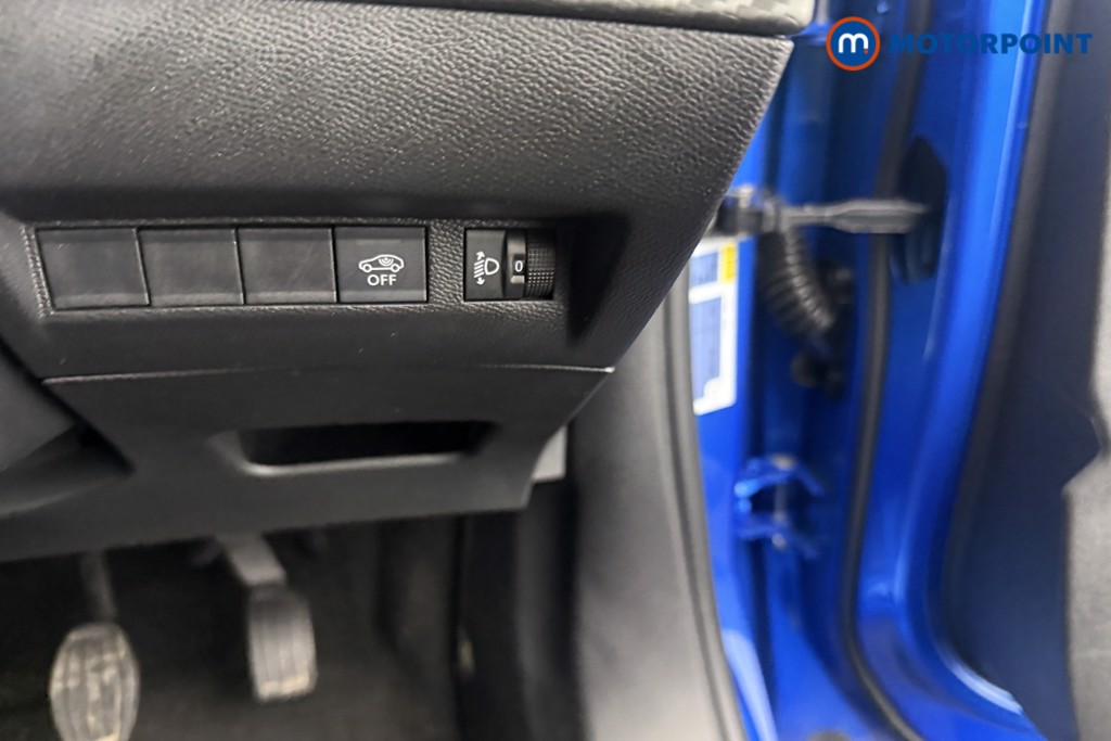 Peugeot 2008 Allure Manual Petrol SUV - Stock Number (1613119) - 12th supplementary image