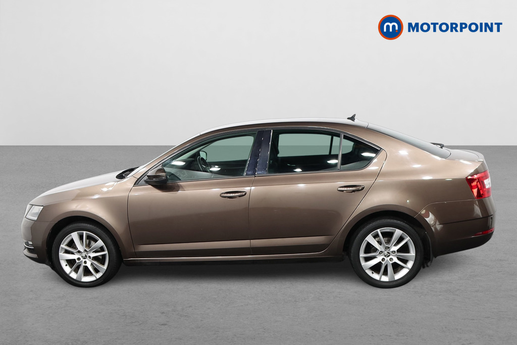 Skoda Octavia Se L Manual Petrol Hatchback - Stock Number (1613308) - Passenger side