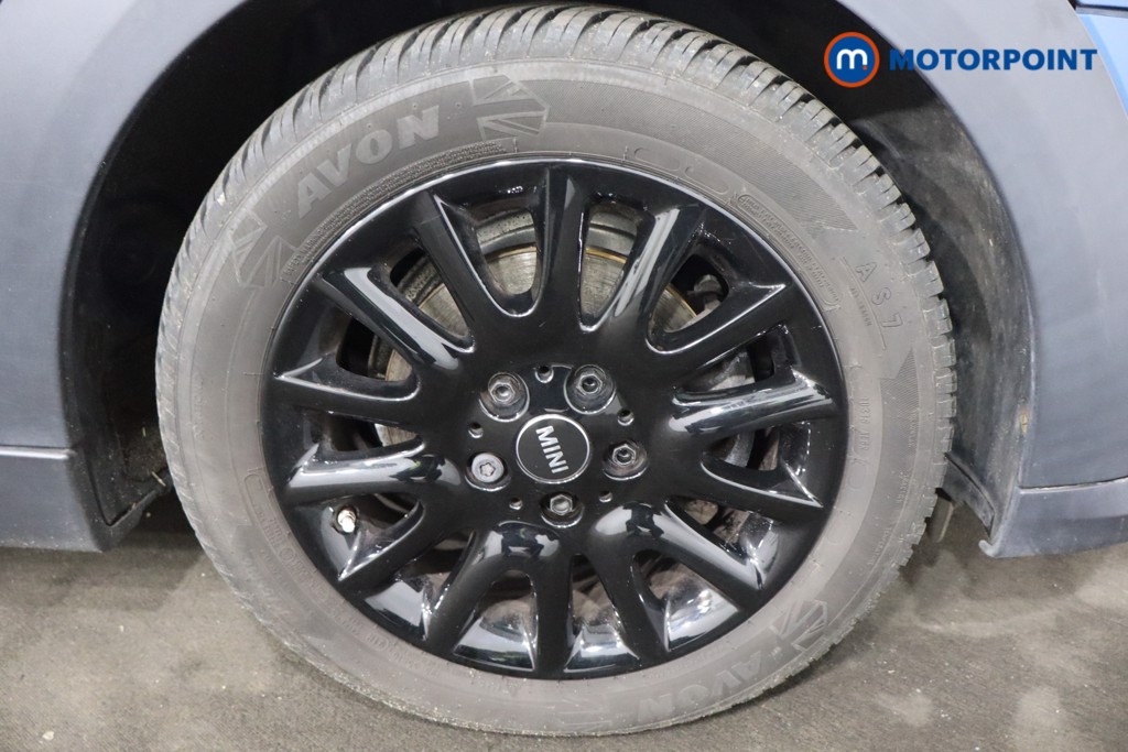 Mini Hatchback Cooper Classic Manual Petrol Hatchback - Stock Number (1613396) - 25th supplementary image