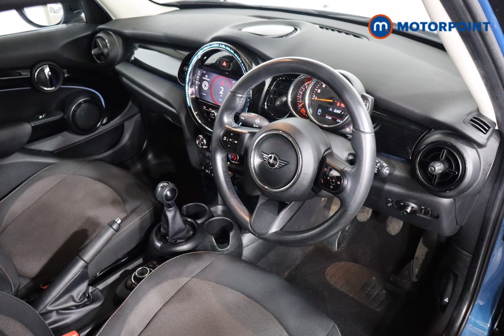 Mini Hatchback Cooper Classic Manual Petrol Hatchback - Stock Number (1613396) - 1st supplementary image