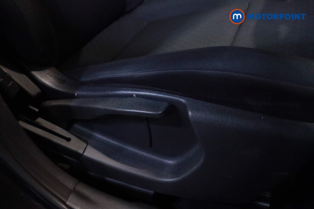 Nissan Juke Acenta Automatic Petrol SUV - Stock Number (1613504) - 6th supplementary image