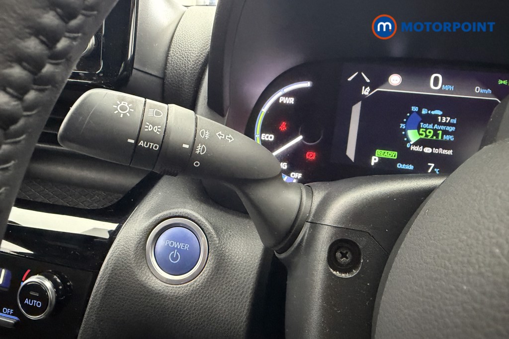 Toyota Yaris Cross Design Automatic Petrol-Electric Hybrid Estate - Stock Number (1613617) - 5th supplementary image