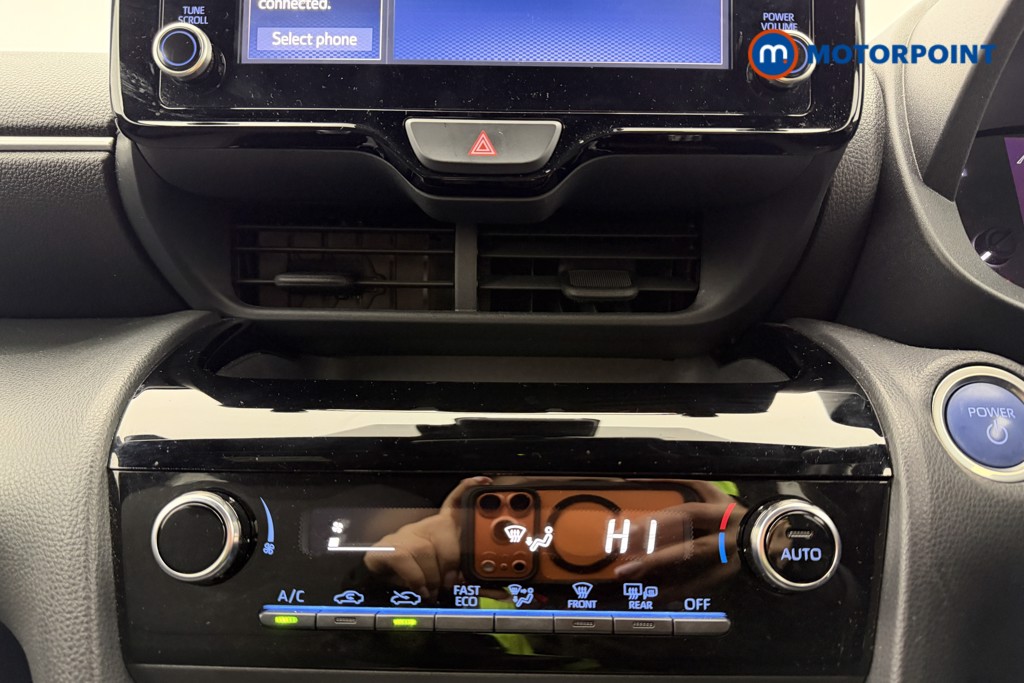 Toyota Yaris Cross Design Automatic Petrol-Electric Hybrid Estate - Stock Number (1613617) - 10th supplementary image