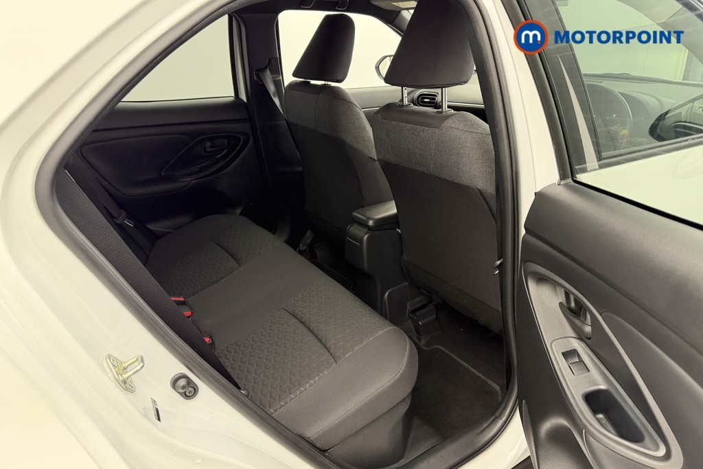 Toyota Yaris Cross Design Automatic Petrol-Electric Hybrid Estate - Stock Number (1613617) - 24th supplementary image