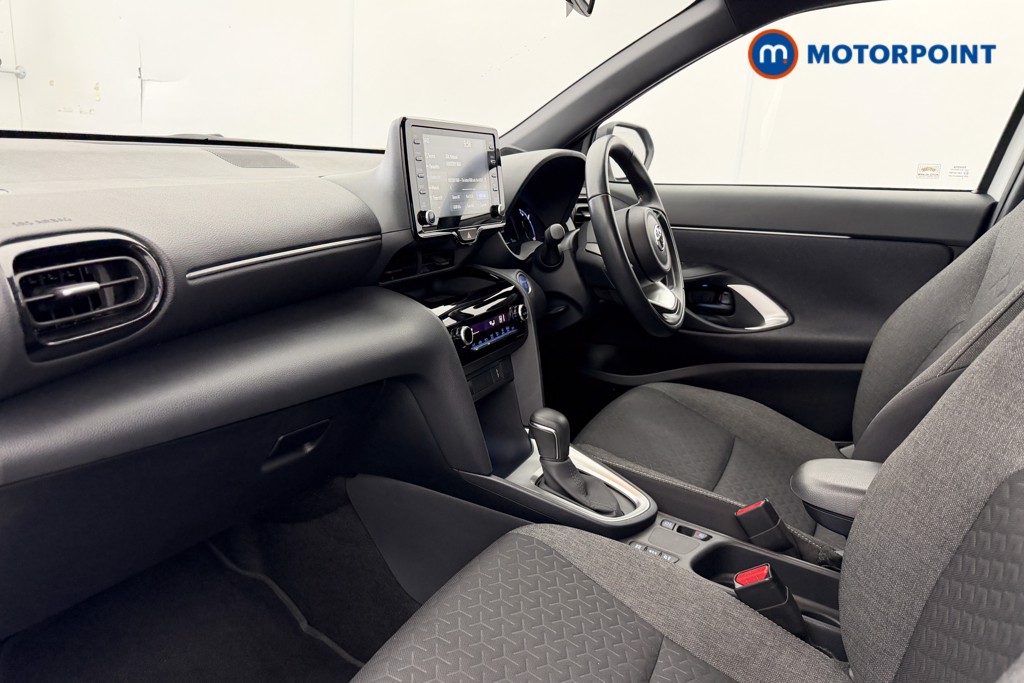 Toyota Yaris Cross Design Automatic Petrol-Electric Hybrid Estate - Stock Number (1613617) - 31st supplementary image