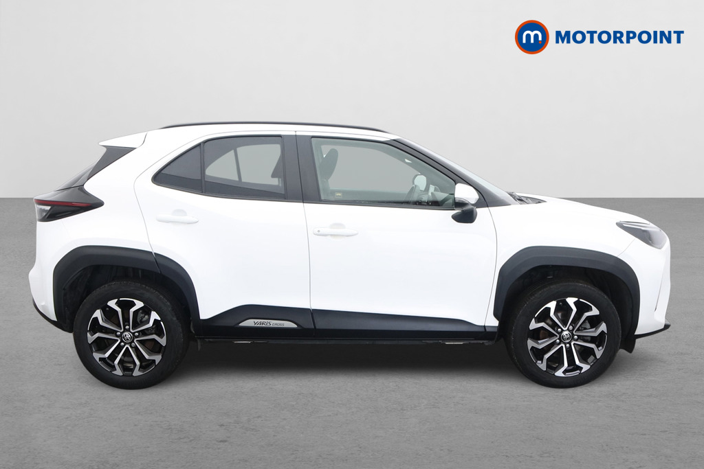 Toyota Yaris Cross Design Automatic Petrol-Electric Hybrid Estate - Stock Number (1613617) - Drivers side