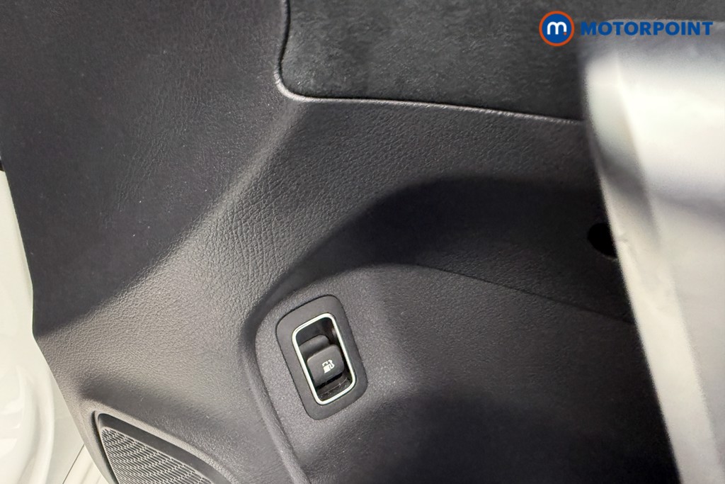 Mercedes-Benz A Class Amg Line Automatic Petrol Plug-In Hybrid Saloon - Stock Number (1613881) - 11th supplementary image