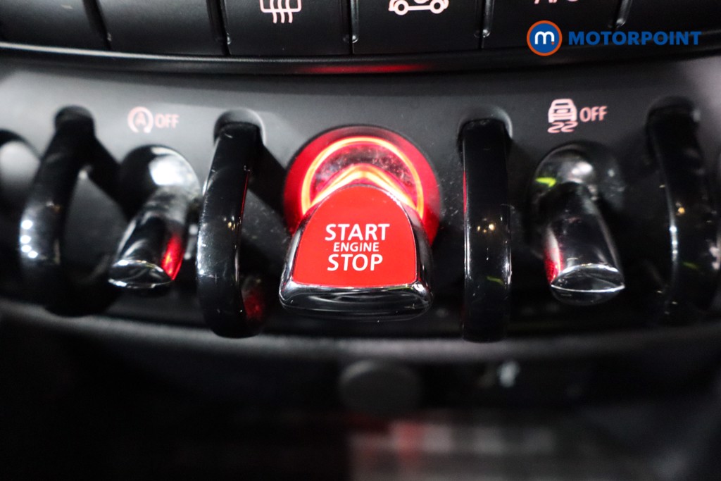 Mini Clubman Cooper S Classic Manual Petrol Estate - Stock Number (1613890) - 13th supplementary image