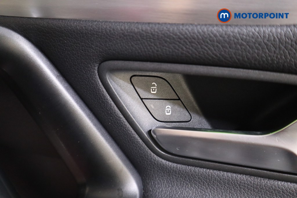 Mercedes-Benz CLA Amg Line Automatic Petrol Coupe - Stock Number (1614557) - 16th supplementary image