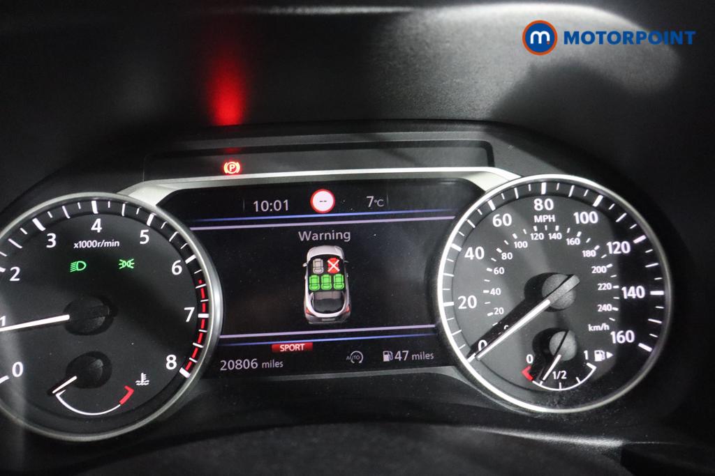 Nissan Juke N-Connecta Manual Petrol SUV - Stock Number (1614597) - 4th supplementary image