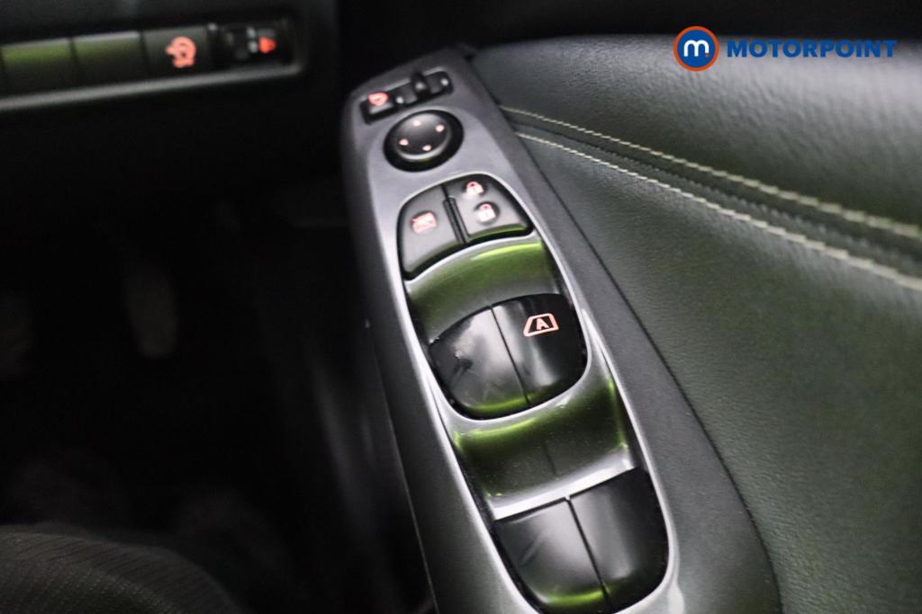 Nissan Juke N-Connecta Manual Petrol SUV - Stock Number (1614597) - 10th supplementary image