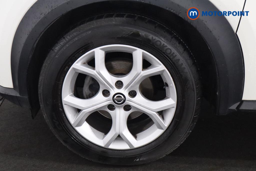 Nissan Juke N-Connecta Manual Petrol SUV - Stock Number (1614597) - 18th supplementary image