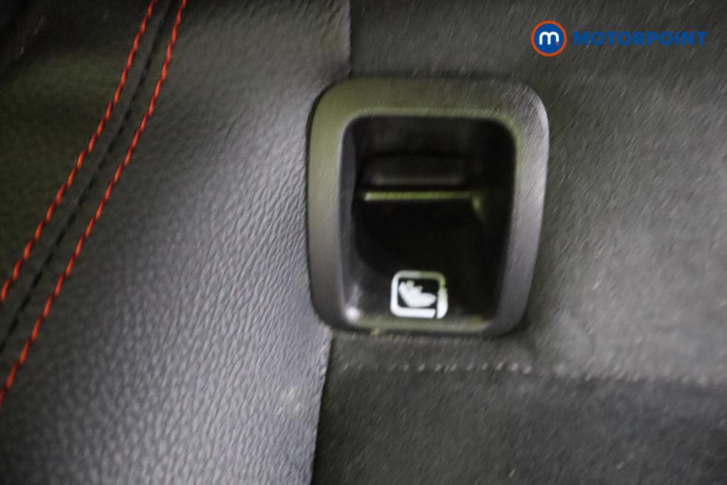 Mercedes-Benz CLA Amg Line Automatic Petrol Coupe - Stock Number (1614844) - 13th supplementary image