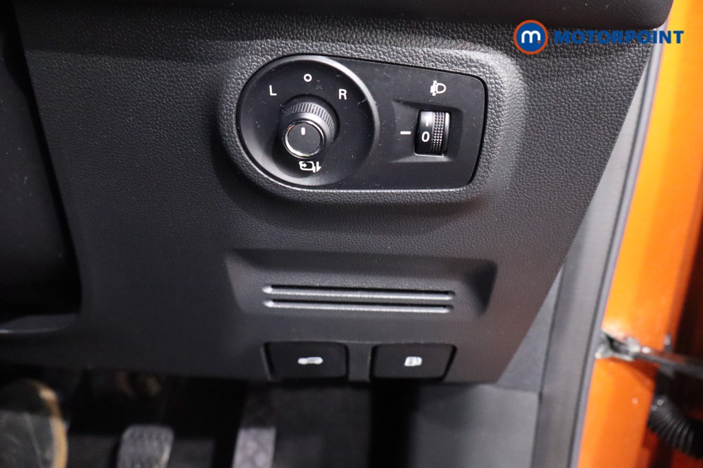 Mg Motor Uk ZS Exclusive Manual Petrol SUV - Stock Number (1615020) - 20th supplementary image