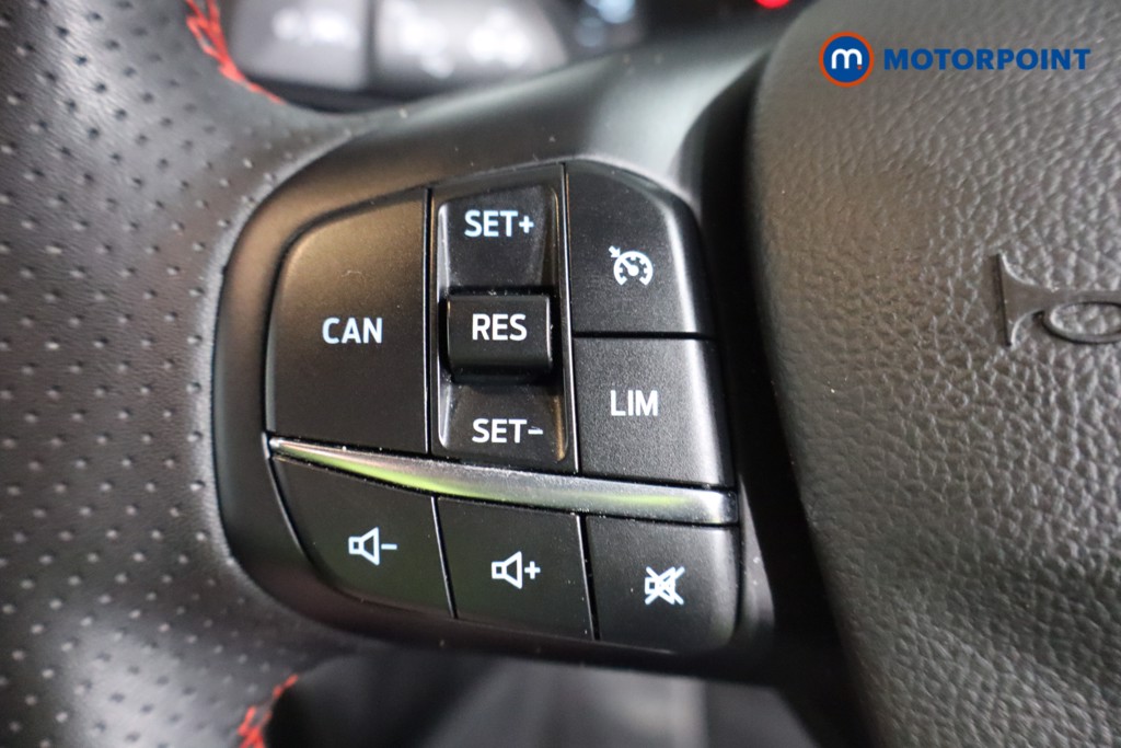 Ford Focus St-Line Manual Petrol Estate - Stock Number (1615046) - 14th supplementary image