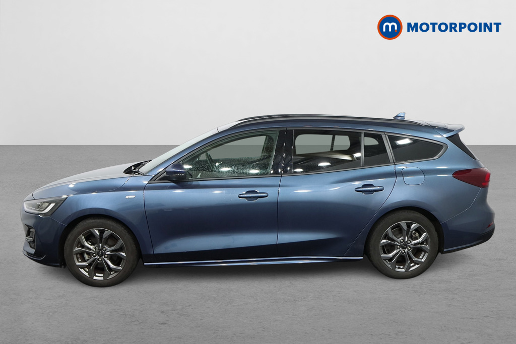 Ford Focus St-Line Manual Petrol Estate - Stock Number (1615046) - Passenger side