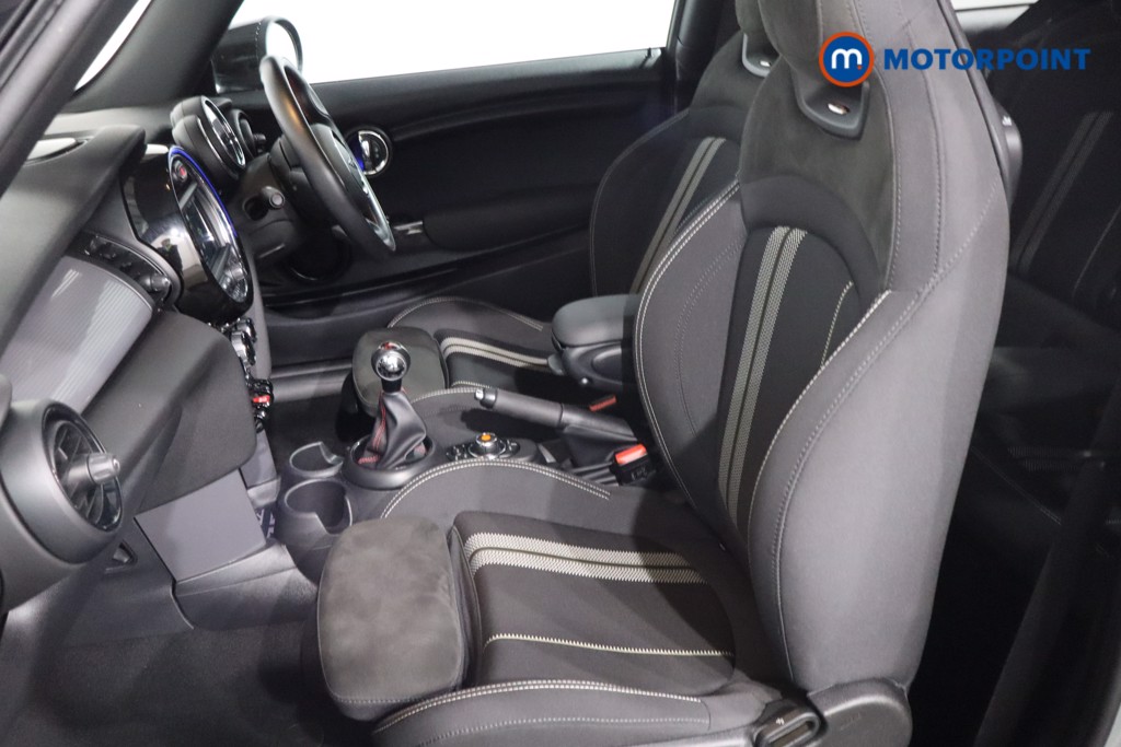 Mini Hatchback Cooper Sport Manual Petrol Hatchback - Stock Number (1615581) - 4th supplementary image