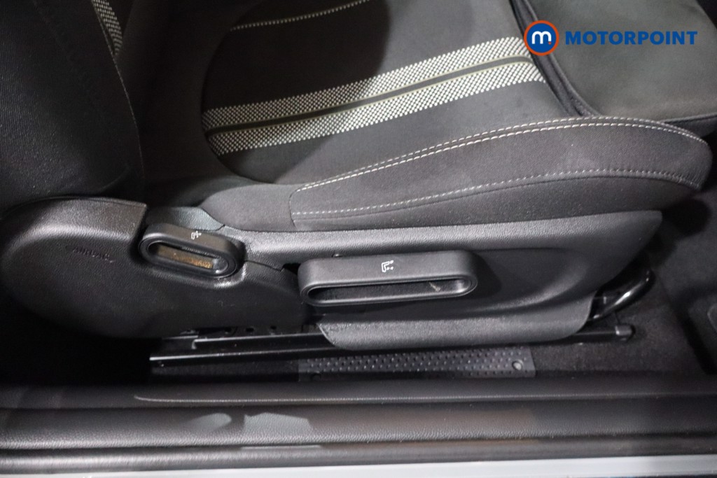 Mini Hatchback Cooper Sport Manual Petrol Hatchback - Stock Number (1615581) - 22nd supplementary image