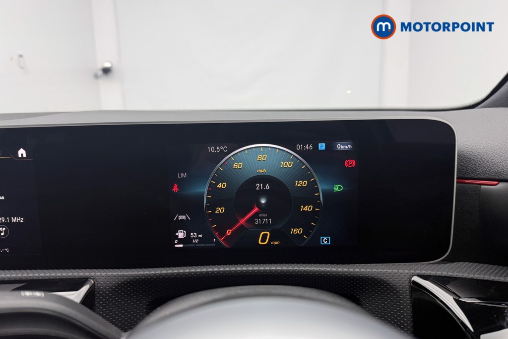 Mercedes-Benz A Class Amg Line Manual Petrol Hatchback - Stock Number (1595017) - 8th supplementary image