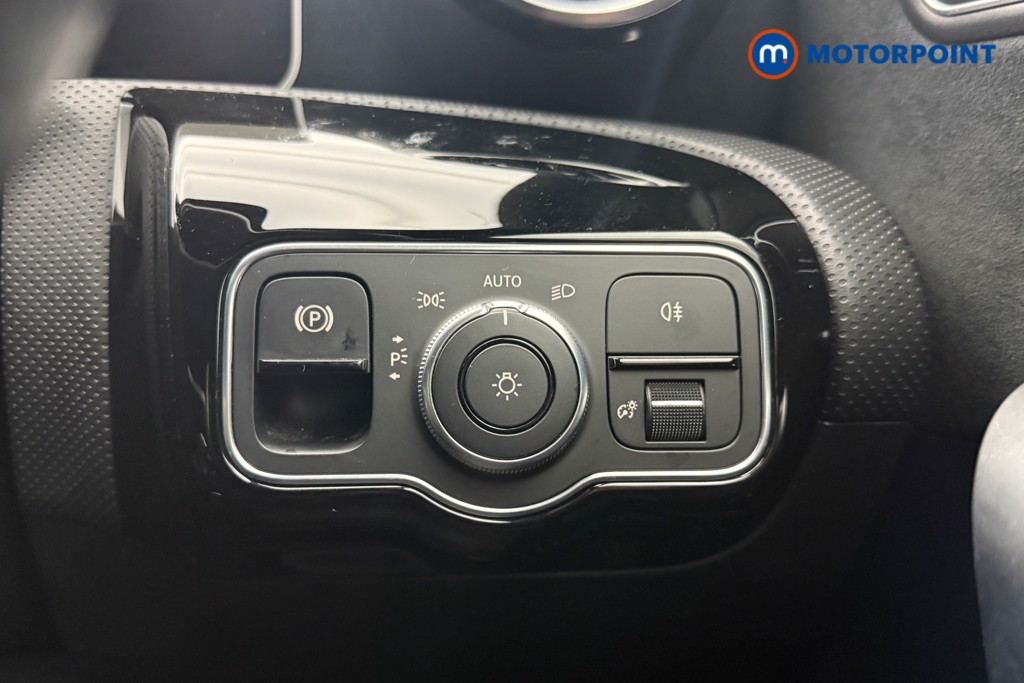 Mercedes-Benz A Class Amg Line Manual Petrol Hatchback - Stock Number (1595017) - 17th supplementary image