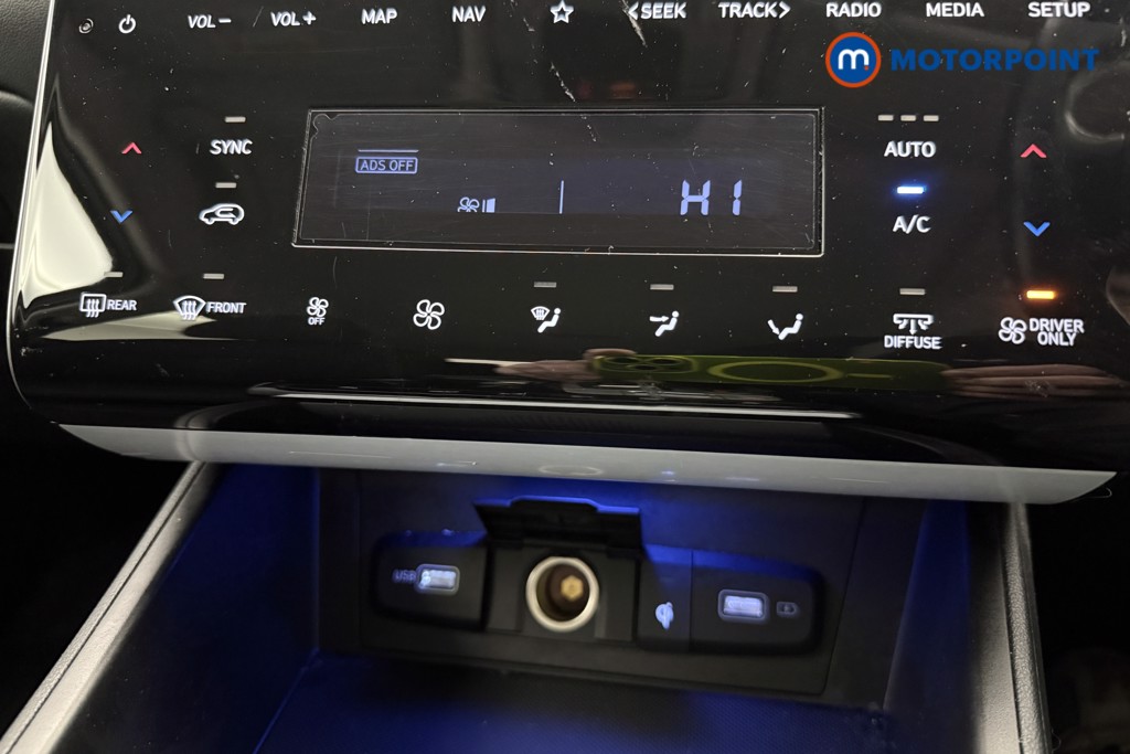 Hyundai Tucson Premium Automatic Petrol Plug-In Hybrid SUV - Stock Number (1595449) - 16th supplementary image