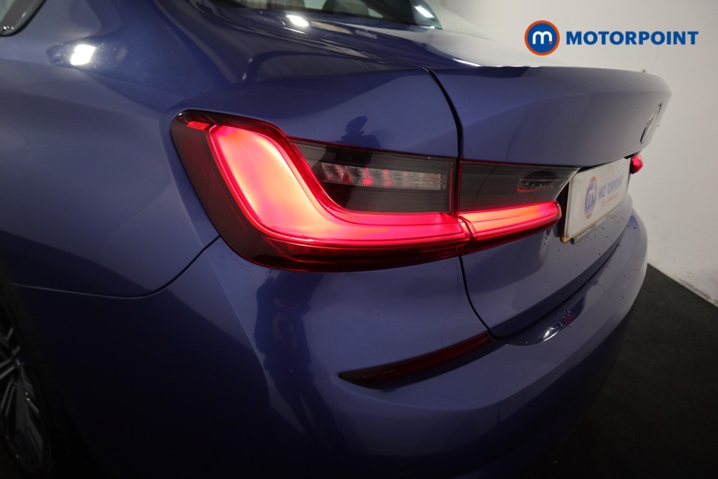 BMW 3 Series M Sport Automatic Petrol Plug-In Hybrid Saloon - Stock Number (1604168) - 31st supplementary image
