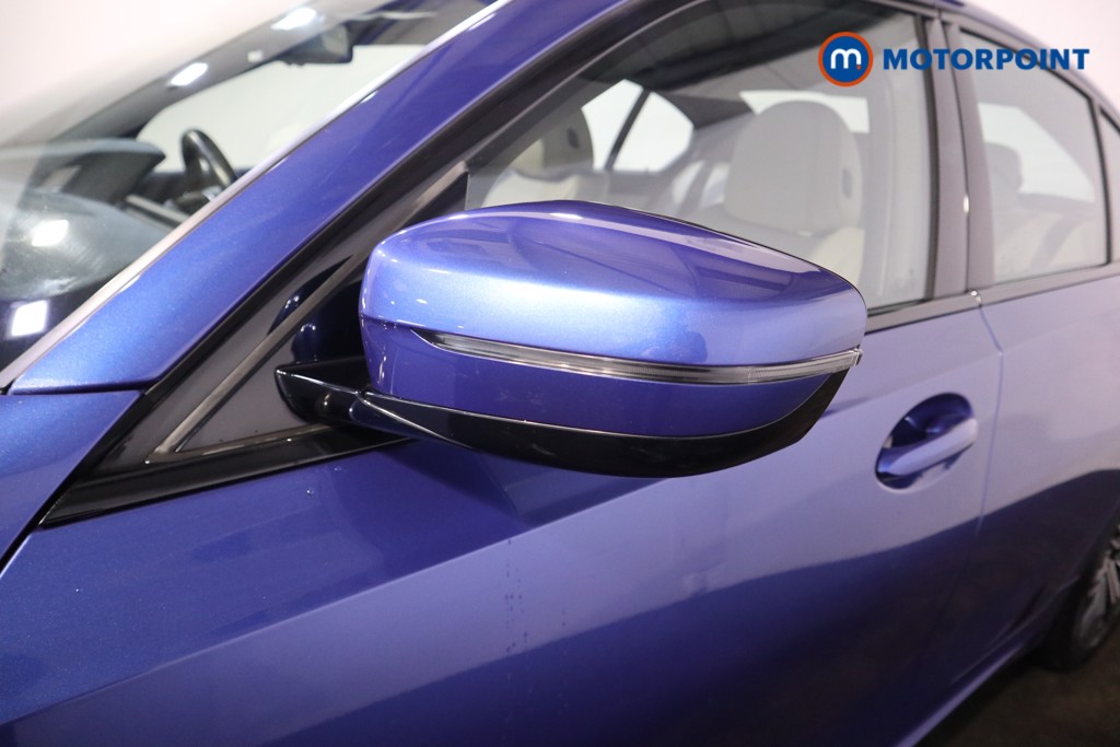 BMW 3 Series M Sport Automatic Petrol Plug-In Hybrid Saloon - Stock Number (1604168) - 34th supplementary image